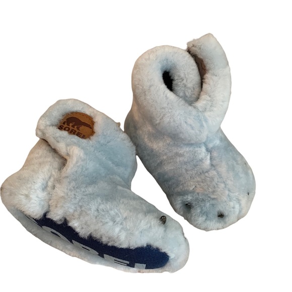 Sorel baby bear booties - Picture 2 of 4